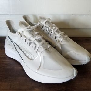 Mens 10.5 Nike Zoom Gravity Platinum Tint
